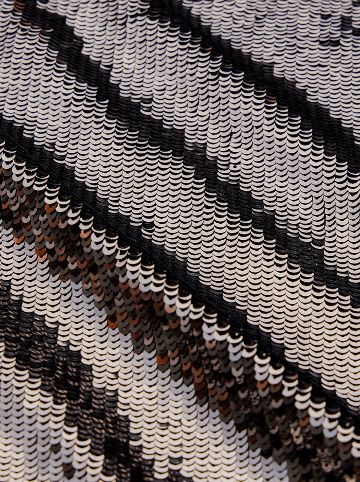 EVAN SEQUIN OVERSIZED TEE - GUNMETAL image 1 - Alice And Olivia