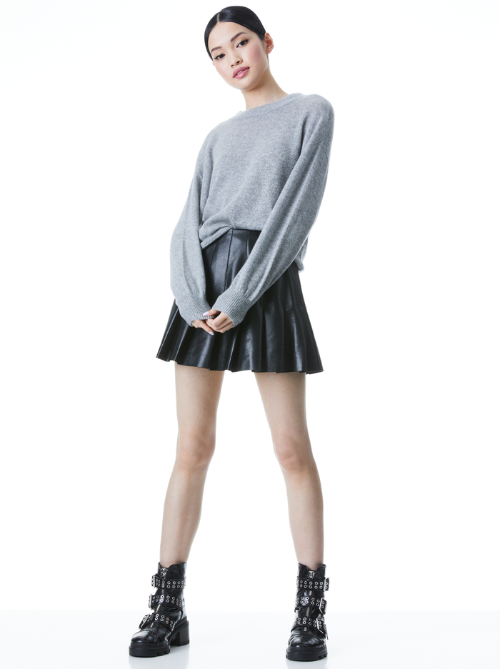 DENVER ROUND HEM SWEATER - MEDIUM HEATHER GREY image 4 - Alice And Olivia