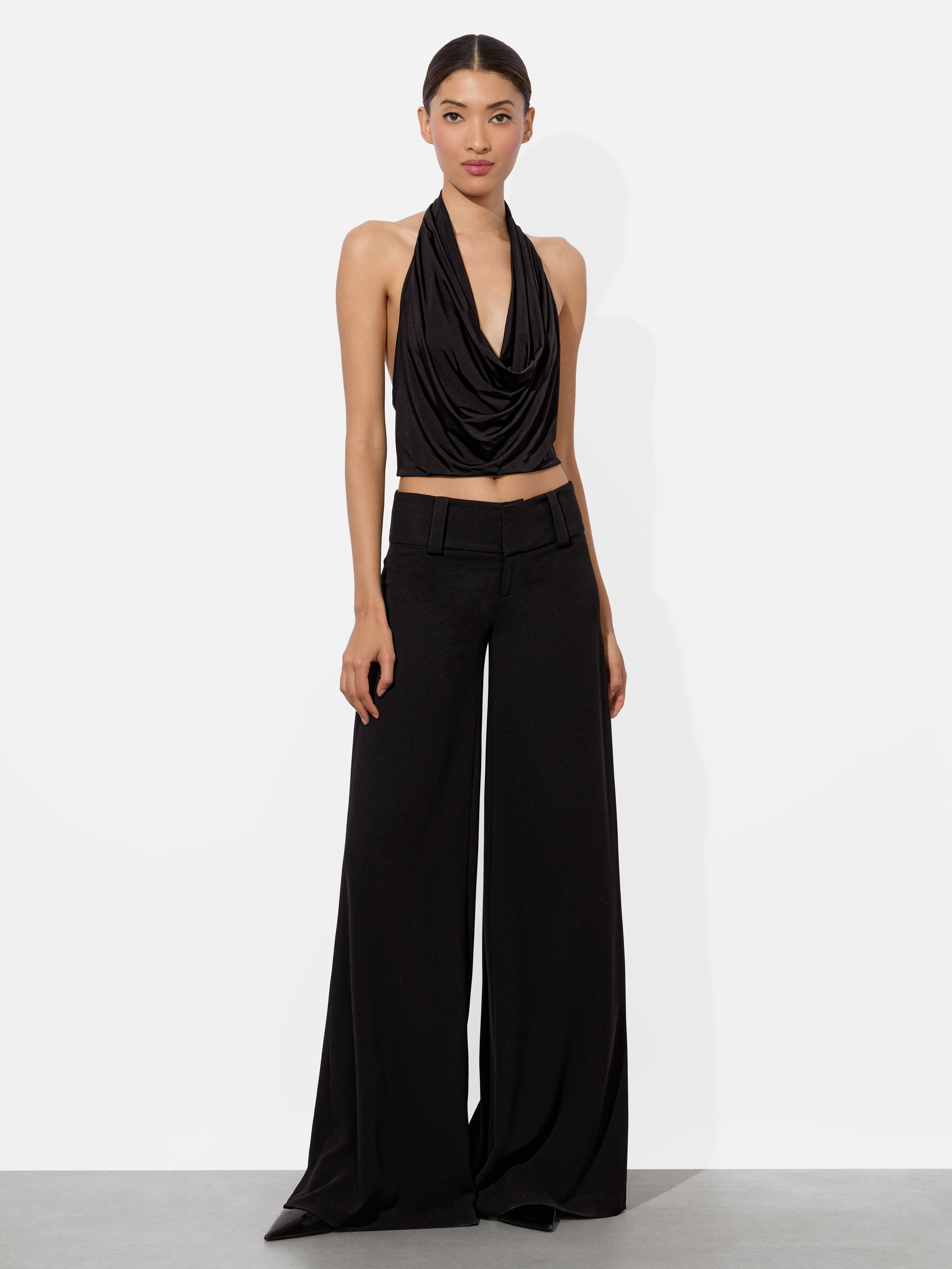 【Alice+Olivia】AYANNA ホルター トップ&フレア リネン パンツ Ayanna Halter Top In Black | Alice + Olivia