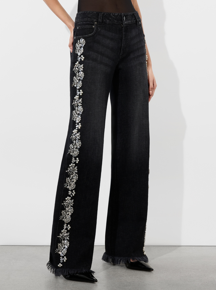 ROXIE EMBELLISHED JEAN - GEORGIA VINTAGE BLACK - Alice And Olivia