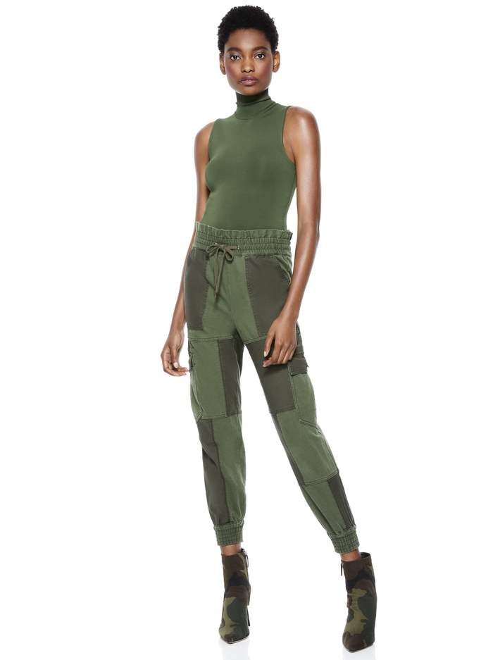 Darina Fitted Mock Neck Tank In Army Green | Alice And Olivia