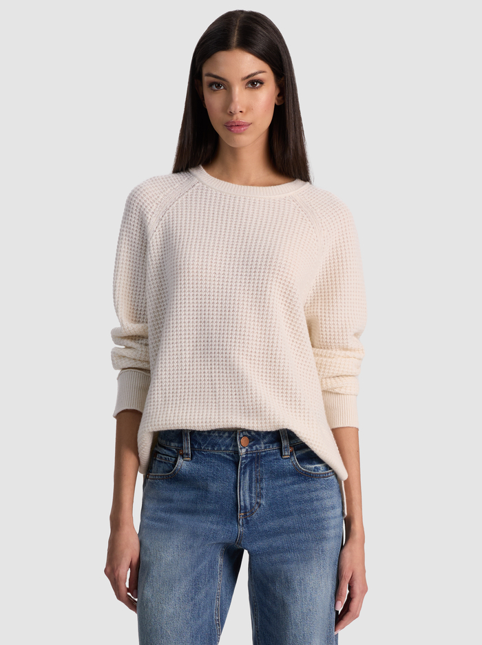 COLIN RELAXED RAGLAN CREWNECK - ECRU - ALICE + OLIVIA