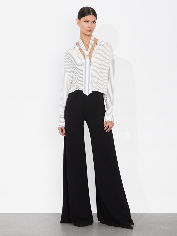 DIMITRA OVERSIZED BUTTON DOWN - PINSTRIPE OFF WHITE/BLACK image 4 - Alice And Olivia