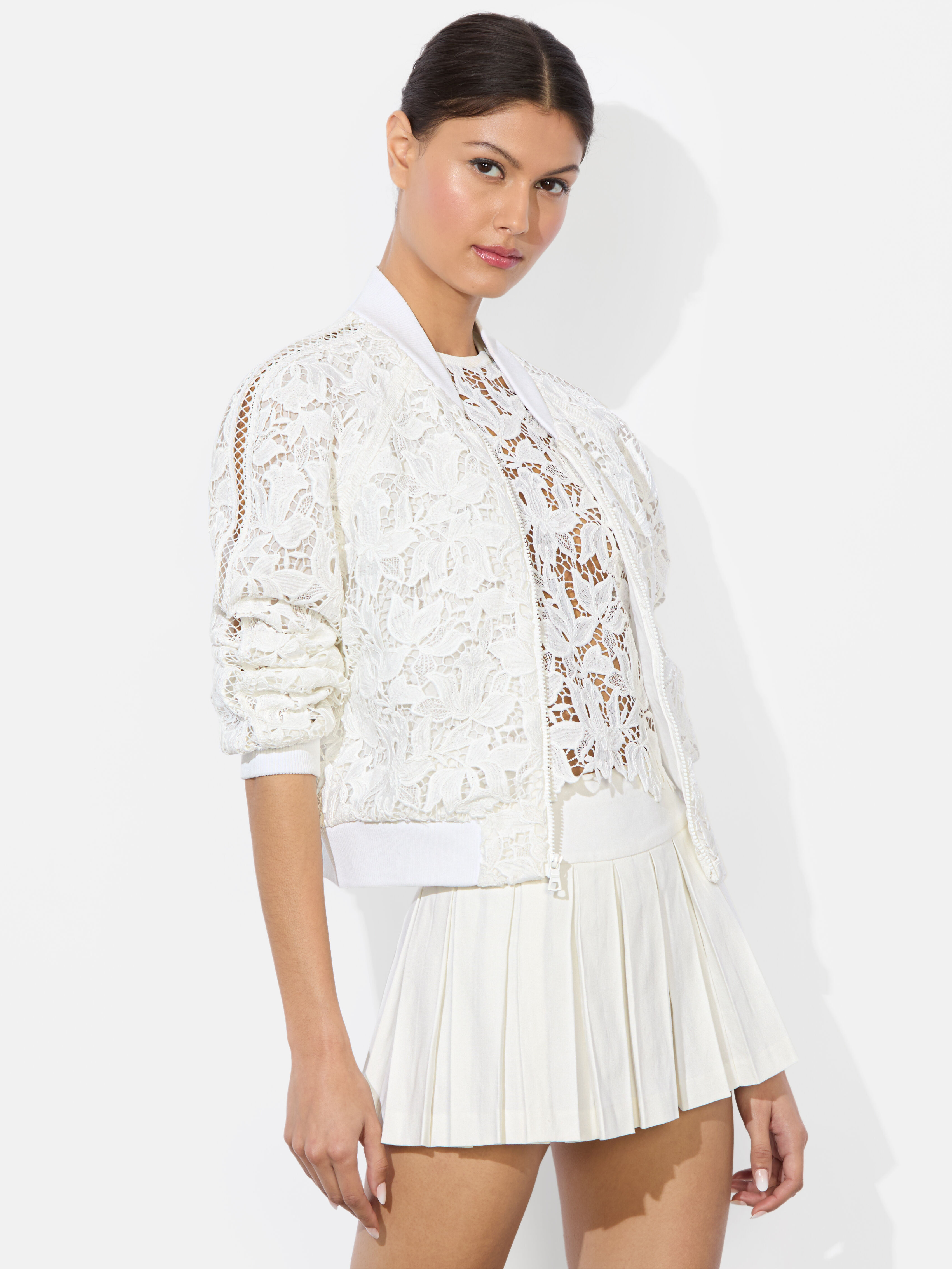 春の訪れ♪【alice+olivia】RUSSIE レース ボンバージャケット Russie Lace Bomber Jacket In Off White | Alice + Olivia