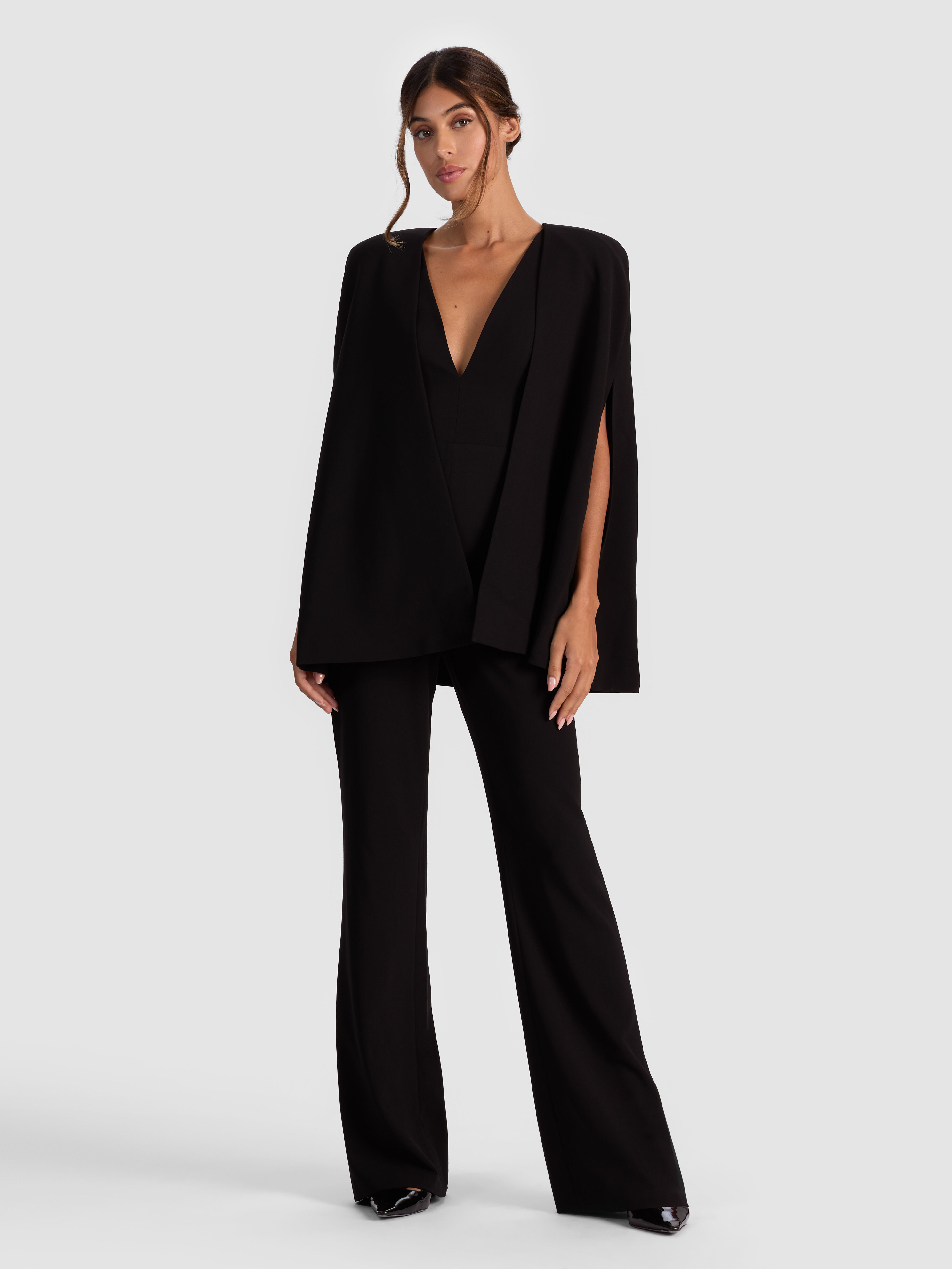 スーツ capea Nova Cape Jumpsuit In Black | Alice + Olivia