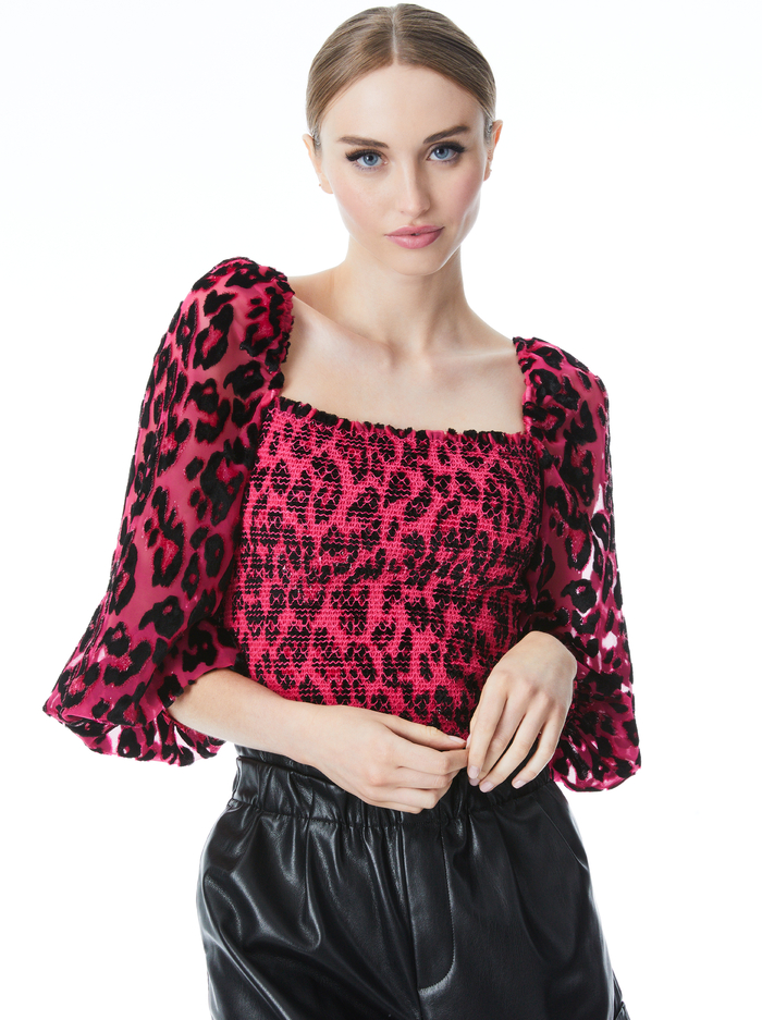 COOPER LEOPARD SMOCKED TOP - WILD PINK/BLACK - Alice And Olivia