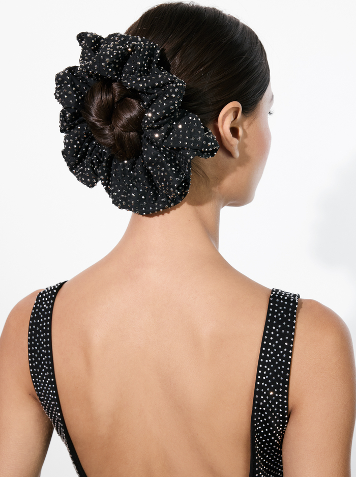 CHER LARGE SCRUNCHIE - BLACK/CRYSTAL - Alice And Olivia
