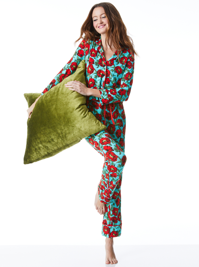 POSH PEANUT X A+O WOMEN