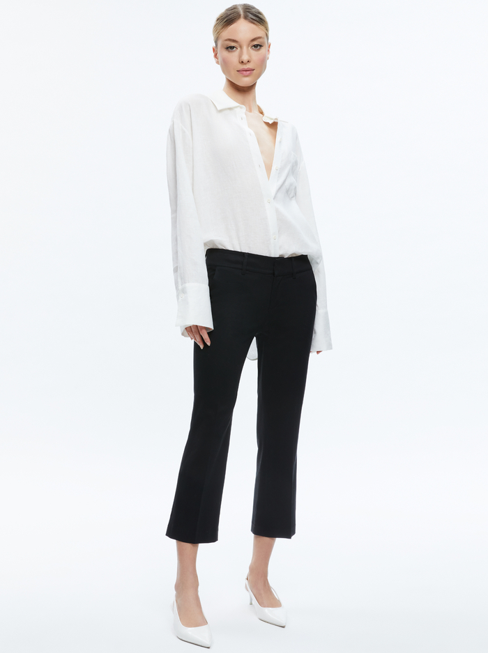 JANIS LOW RISE CROPPED FLARE PANT - BLACK image 4 - Alice And Olivia