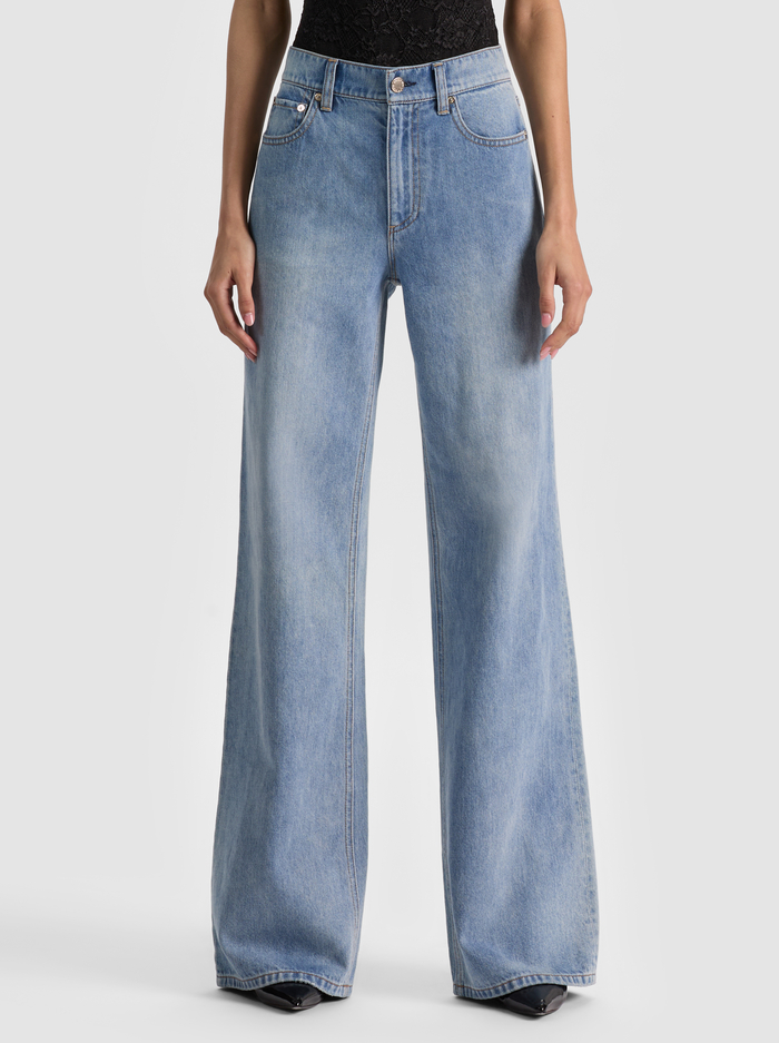 CHIC JEAN - ERIKA WASH - ALICE + OLIVIA
