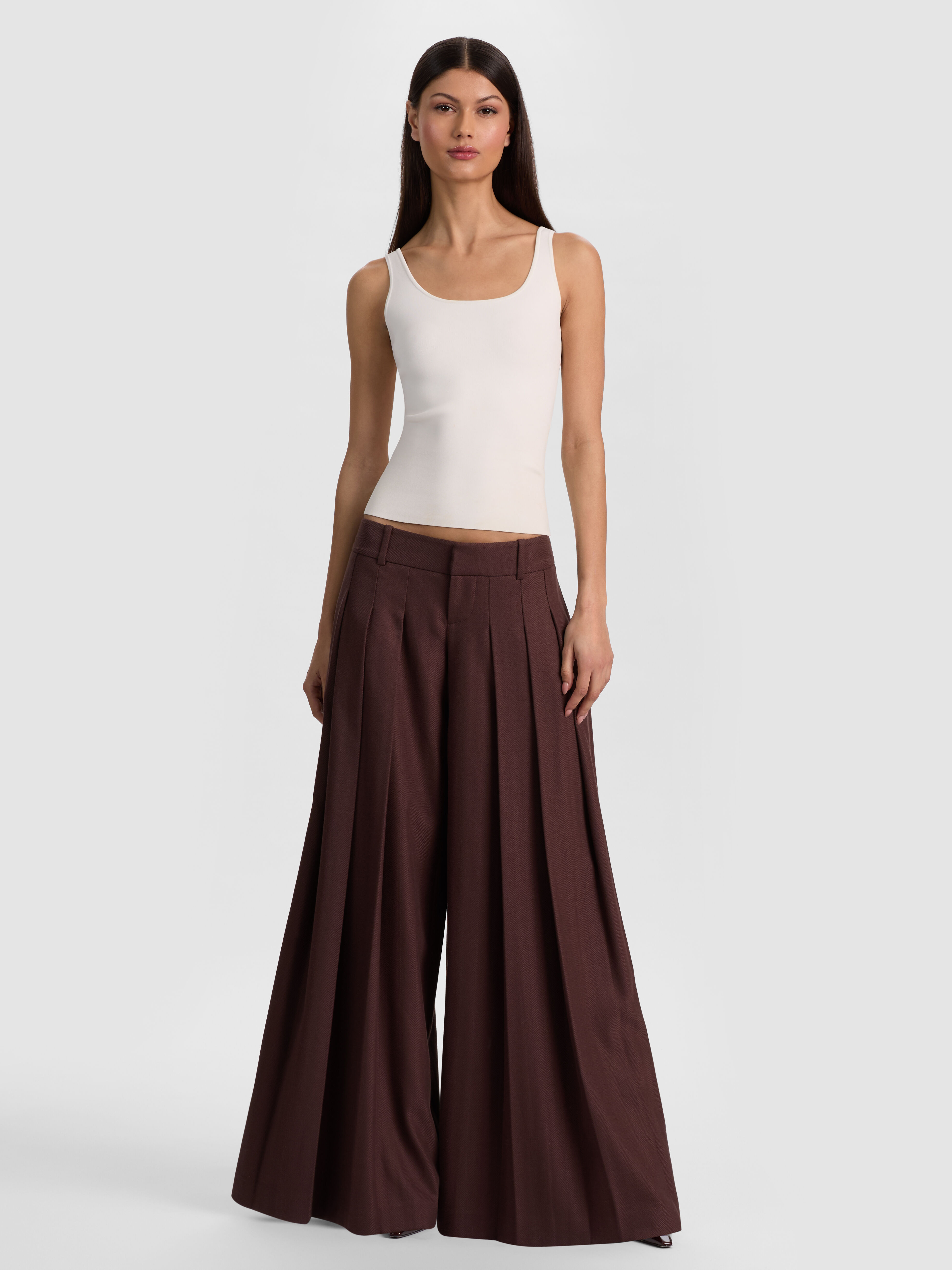SIMON PLEATED TROUSER in DARK CHOCOLATE | ALICE + OLIVIA