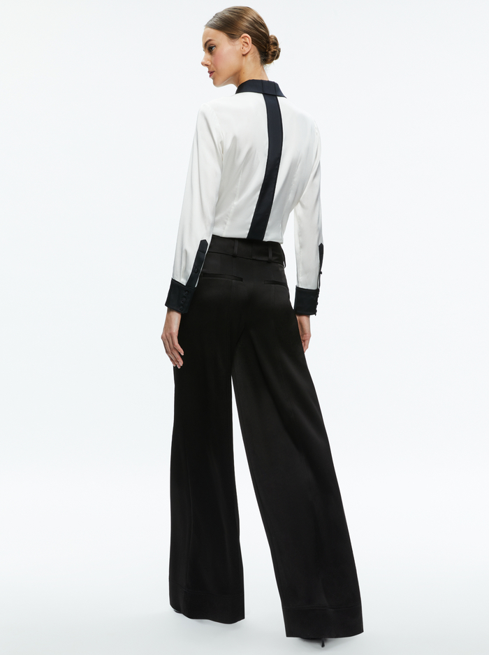 WILLA FITTED PLACKET TOP - OFF WHITE/BLACK image 1 - Alice And Olivia