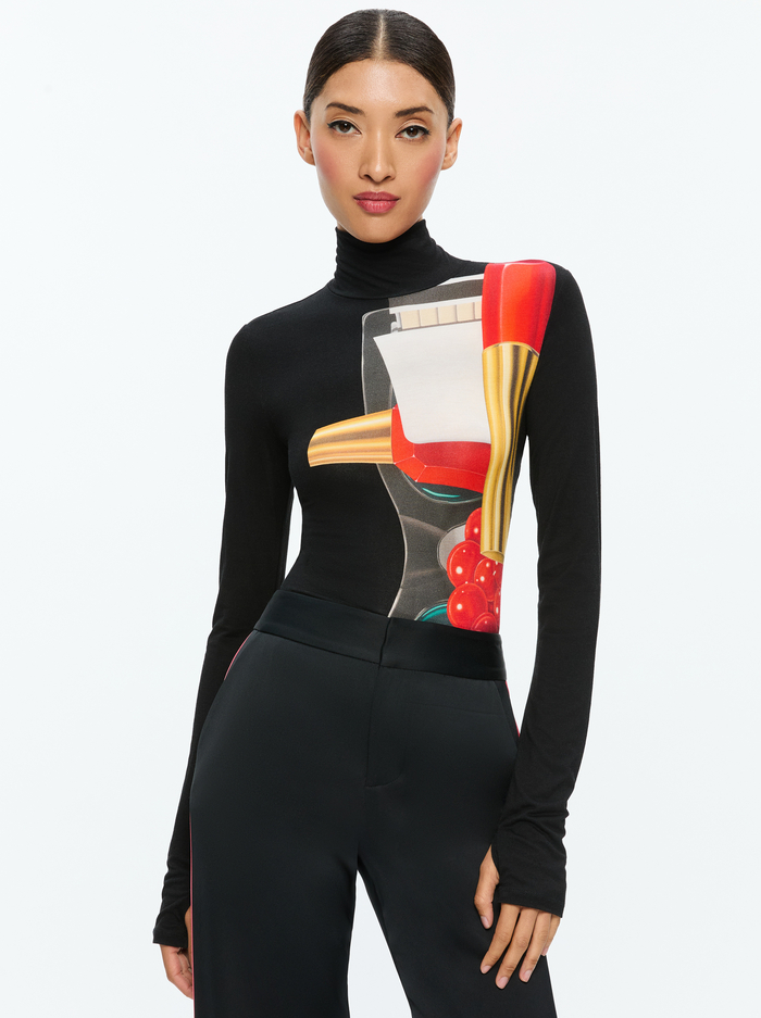 A+O X TOM WESSELMANN DELAINA LONG SLEEVE TURTLENECK TOP - STILL LIFE - Alice And Olivia
