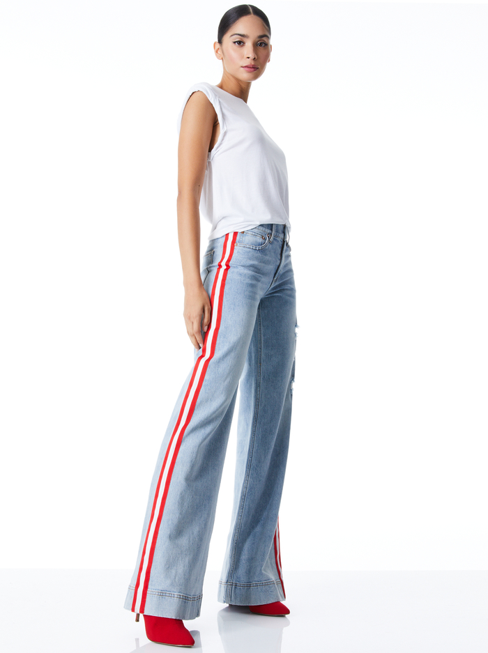 REY LOW RISE WIDE LEG JEAN - ROCKSTAR BLUE image 4 - Alice And Olivia