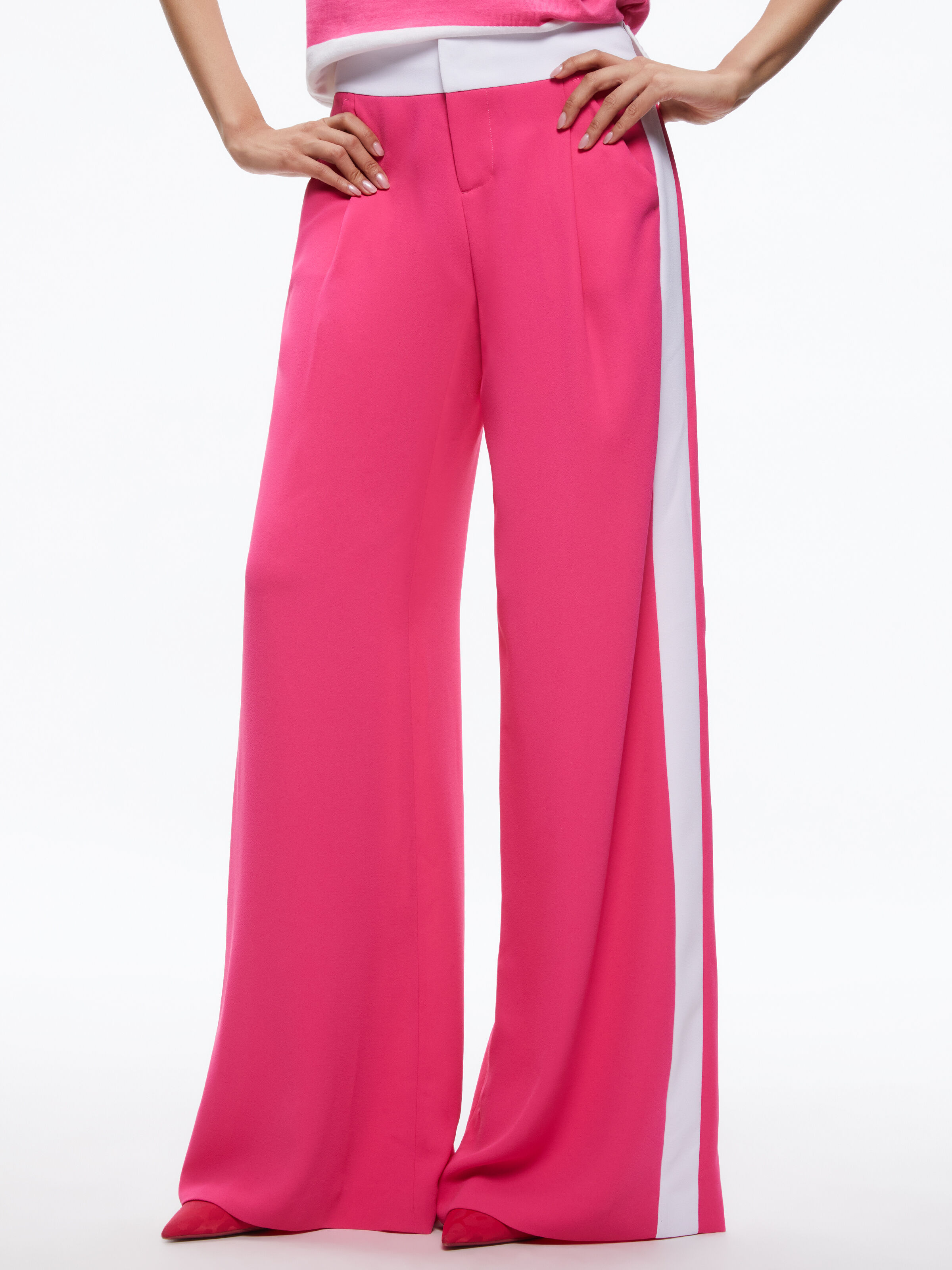 【ALICE+OLIVIA】Eric Pants With Stripe - Candy Eric Mid Rise Pant With Tux Stripe In Candy | Alice + Olivia