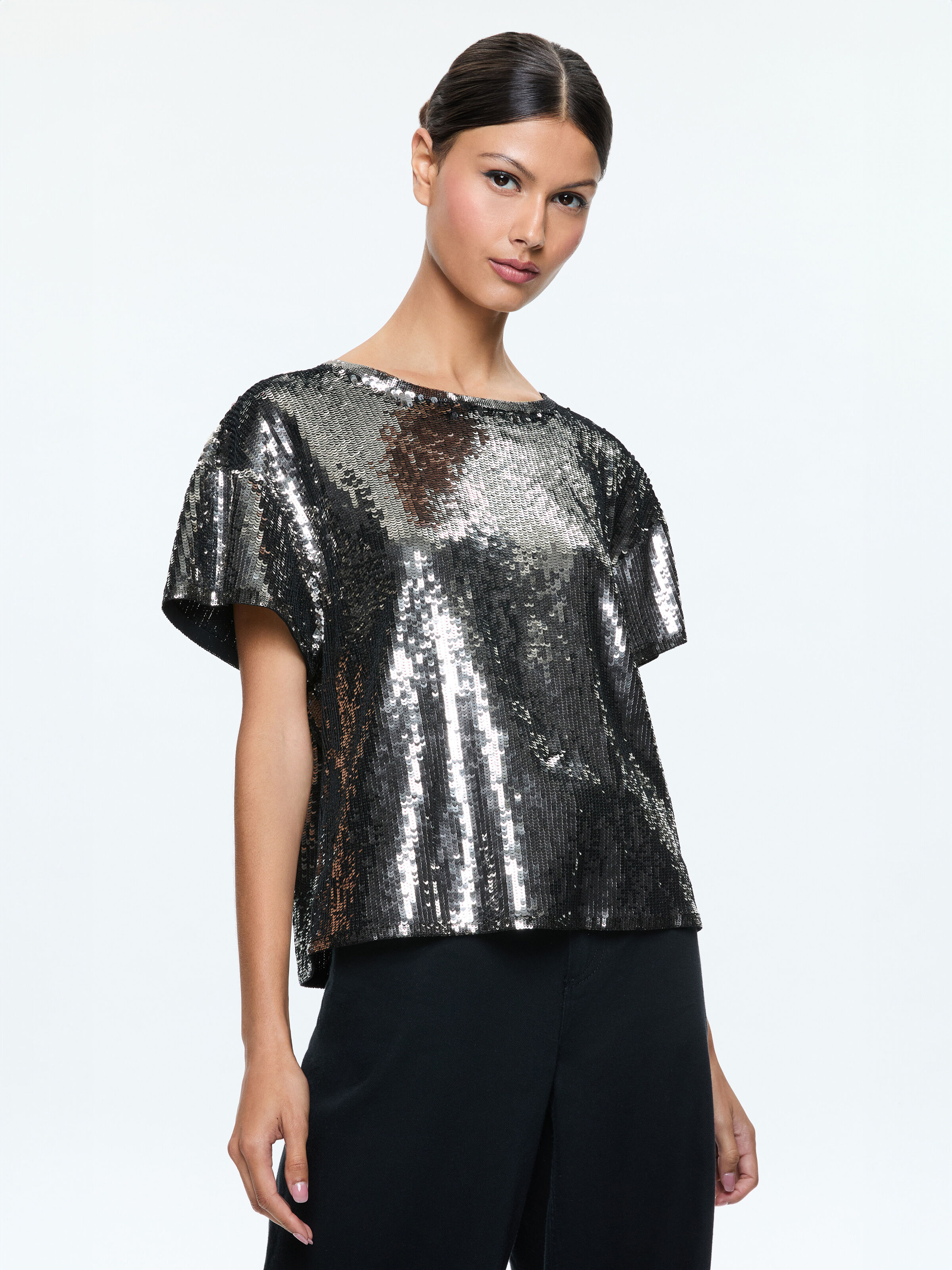 Evan Sequin Oversized Tee In Gunmetal Alice Olivia
