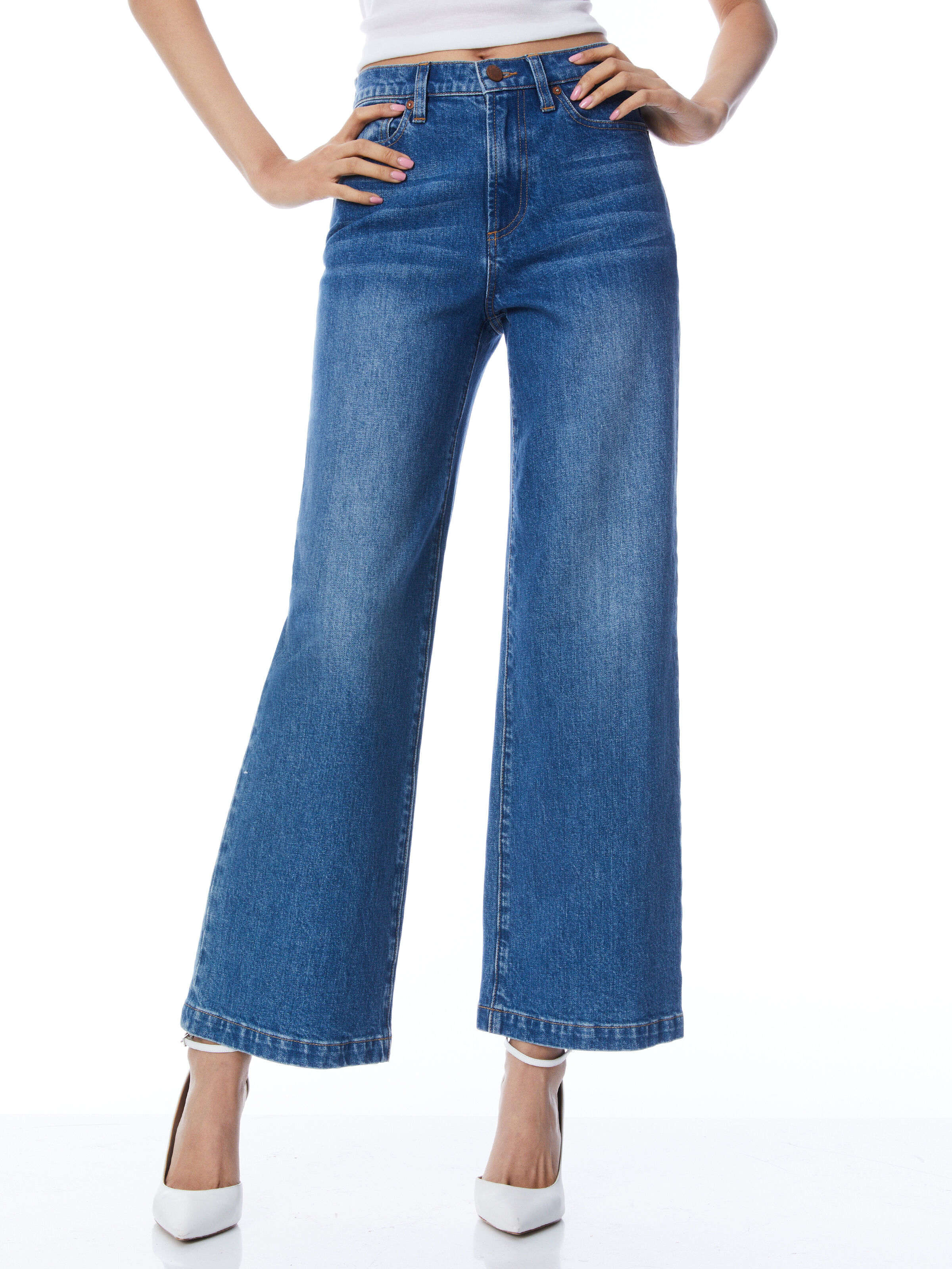 Amazing High Rise Boyfriend Jean In True Blues Dark Alice And Olivia