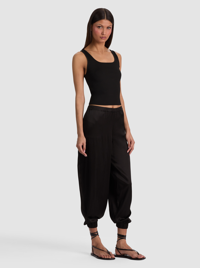 DECLAN PULL ON GENIE PANT - BLACK image 4 - ALICE + OLIVIA