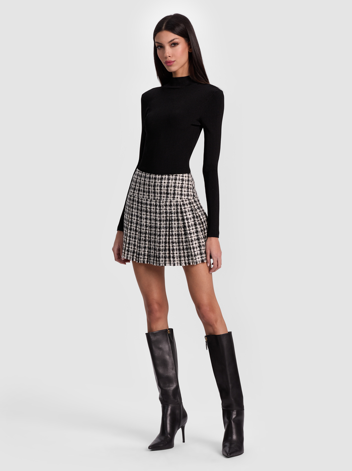 ROBERTA RIBBED TURTLENECK - BLACK image 4 - ALICE + OLIVIA