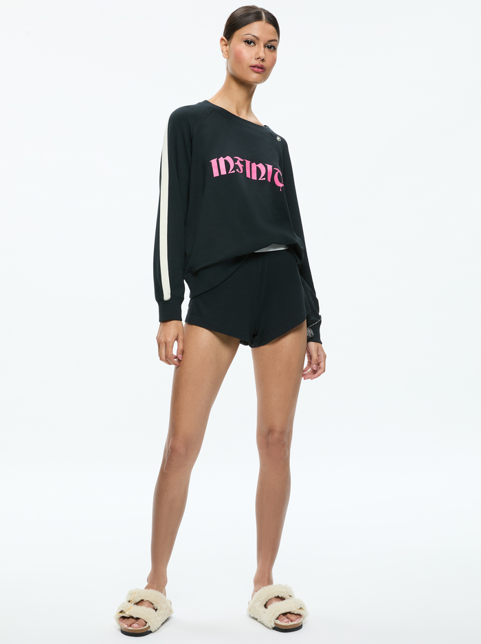 ALLI SLOUCHY CREWNECK - BLACK image 4 - Alice And Olivia