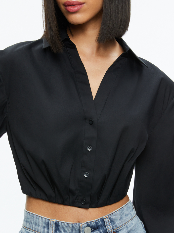 TRUDY CROPPED BUTTON DOWN - BLACK image 3 - Alice And Olivia