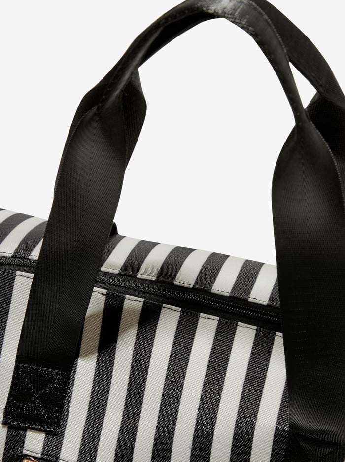 A+O X FABFITFUN DUFFLE BAG - POSITANO STRIPE SM BLACK image 3 - Alice And Olivia