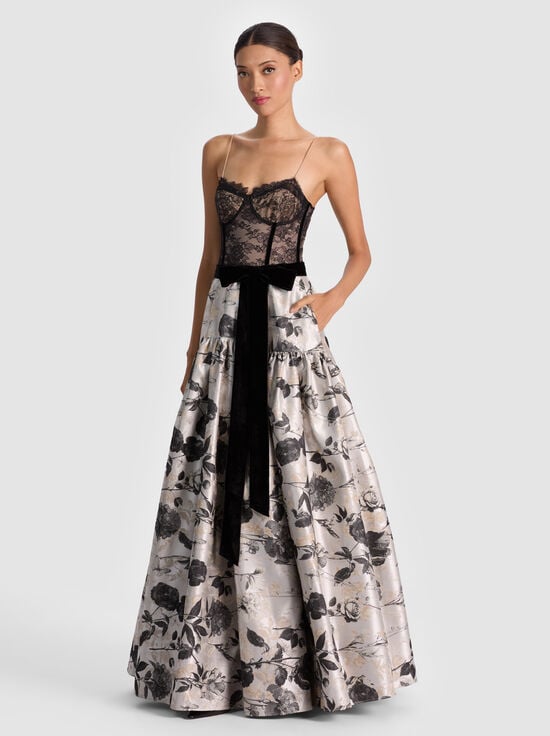 ARDEN FOREST/BLACK-THERA TIERED GOWN