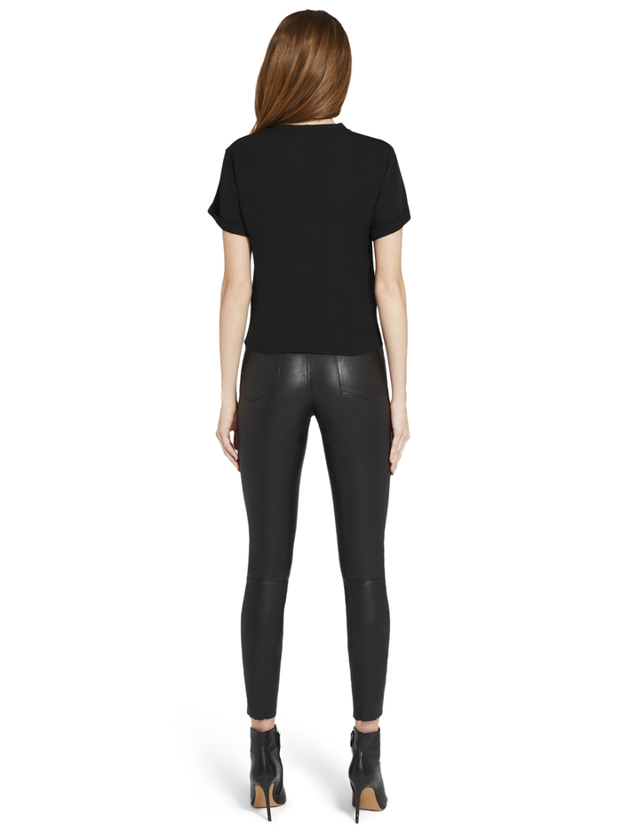 JANN ROLL SLEEVE BOXY TEE - BLACK image 2 - Alice And Olivia