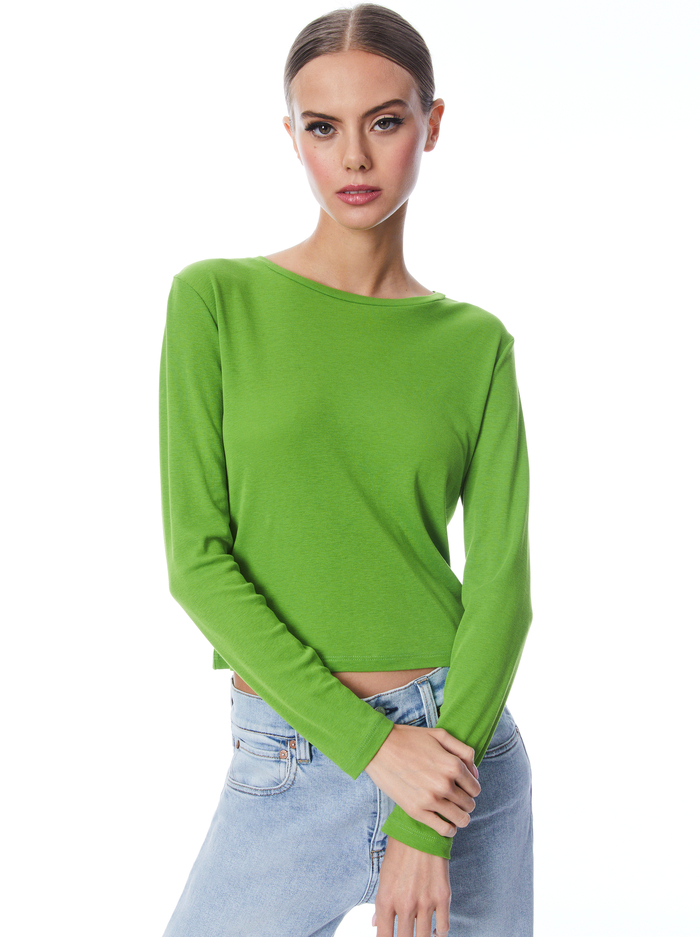 CINDY CLASSIC CROPPED LONG SLEEVE TEE - PARROT - Alice And Olivia