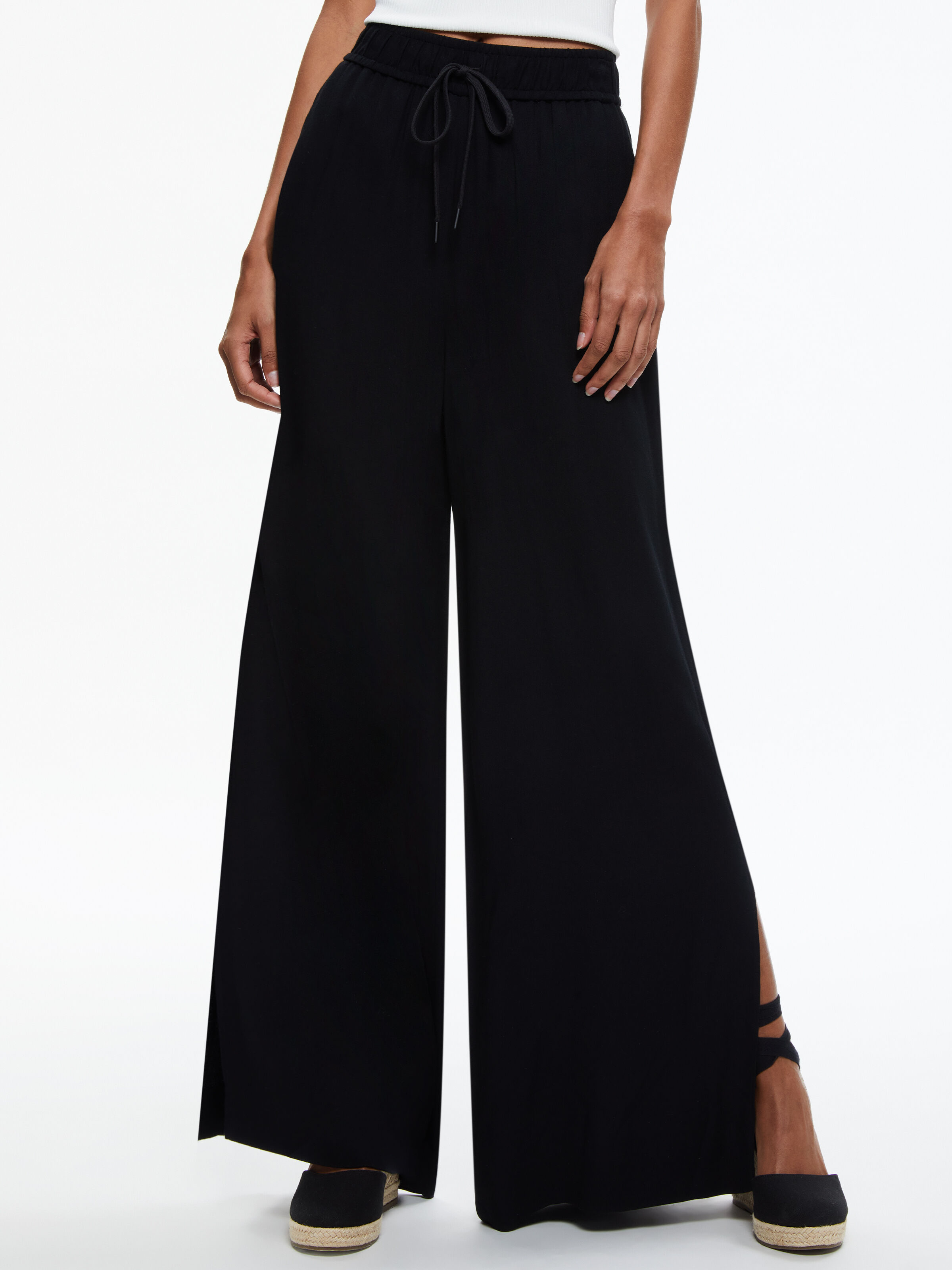 Savetta High Waisted Wide Leg Side Slit Pant In Black Alice Olivia
