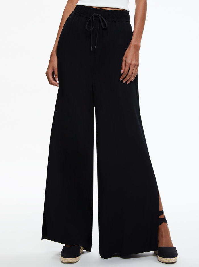 SAVETTA HIGH WAISTED WIDE LEG SIDE SLIT PANT - BLACK - Alice And Olivia