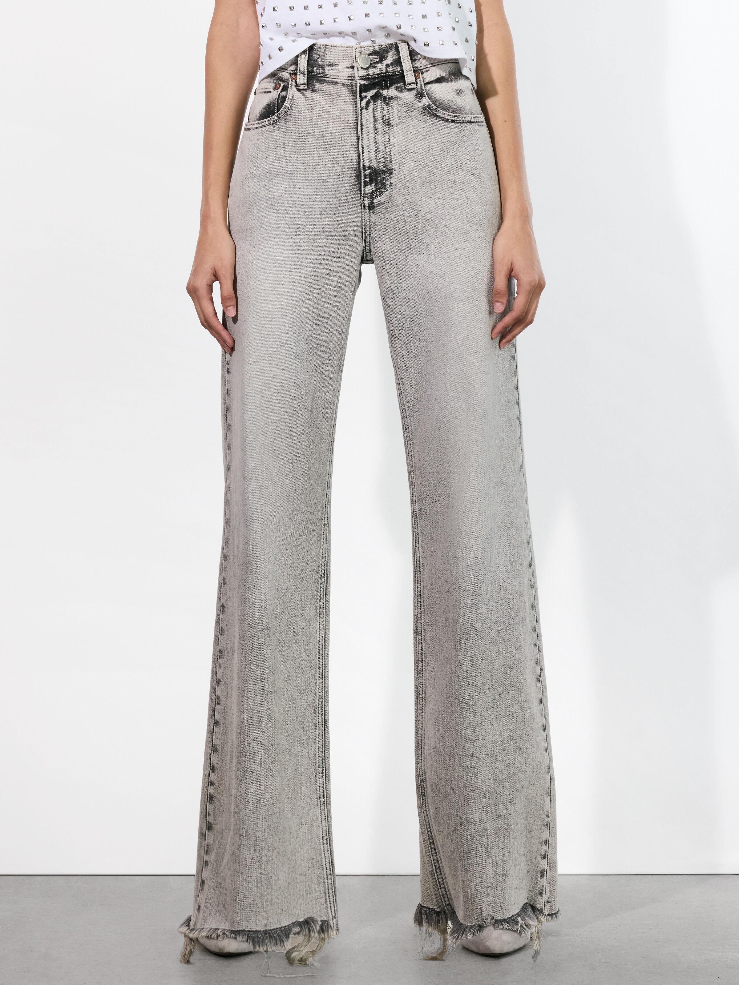 DELANCEY JEAN in PEYTON VINTAGE GREY | ALICE + OLIVIA