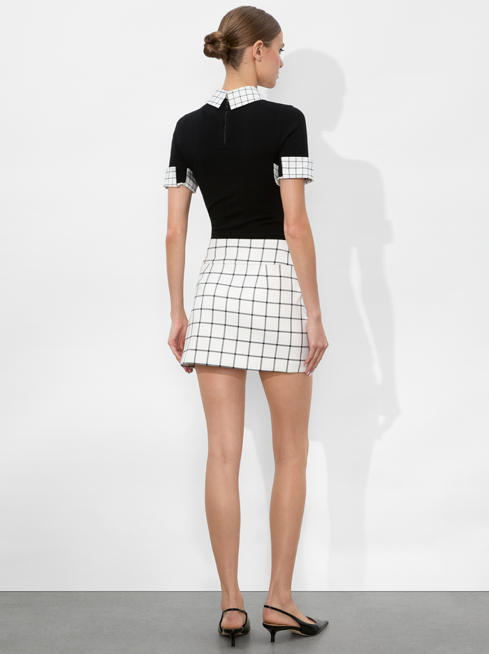 DONALD MINI SKIRT - OFF WHITE/BLACK image 2 - Alice And Olivia