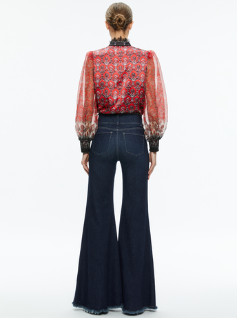 ALLURE MEDALLION-BETTINA BLOUSON SLEEVE TOP