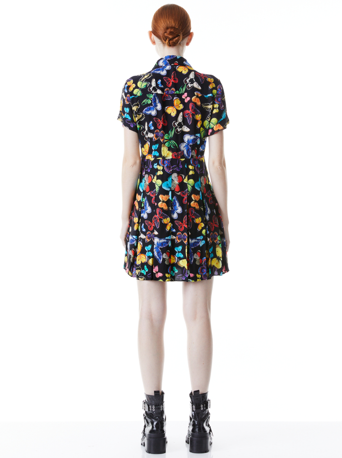 TORI SHORT SLEEVE PLEATED SHIRT DRESS - BUTTERFLY HIGH BLACK image 1 - Alice And Olivia