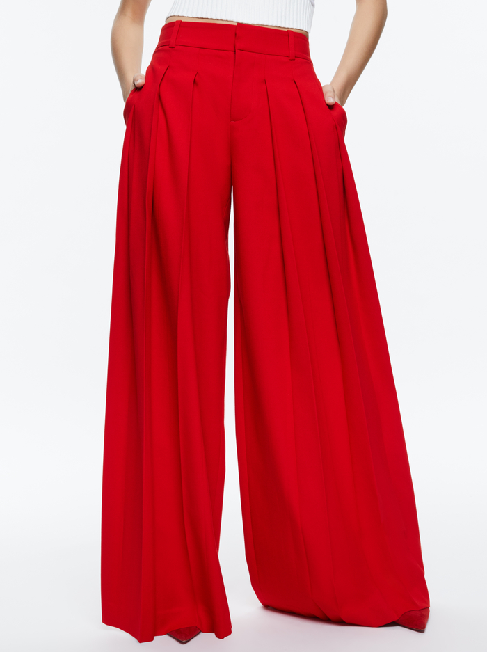 SIMON TROUSER - RED APPLE - Alice And Olivia
