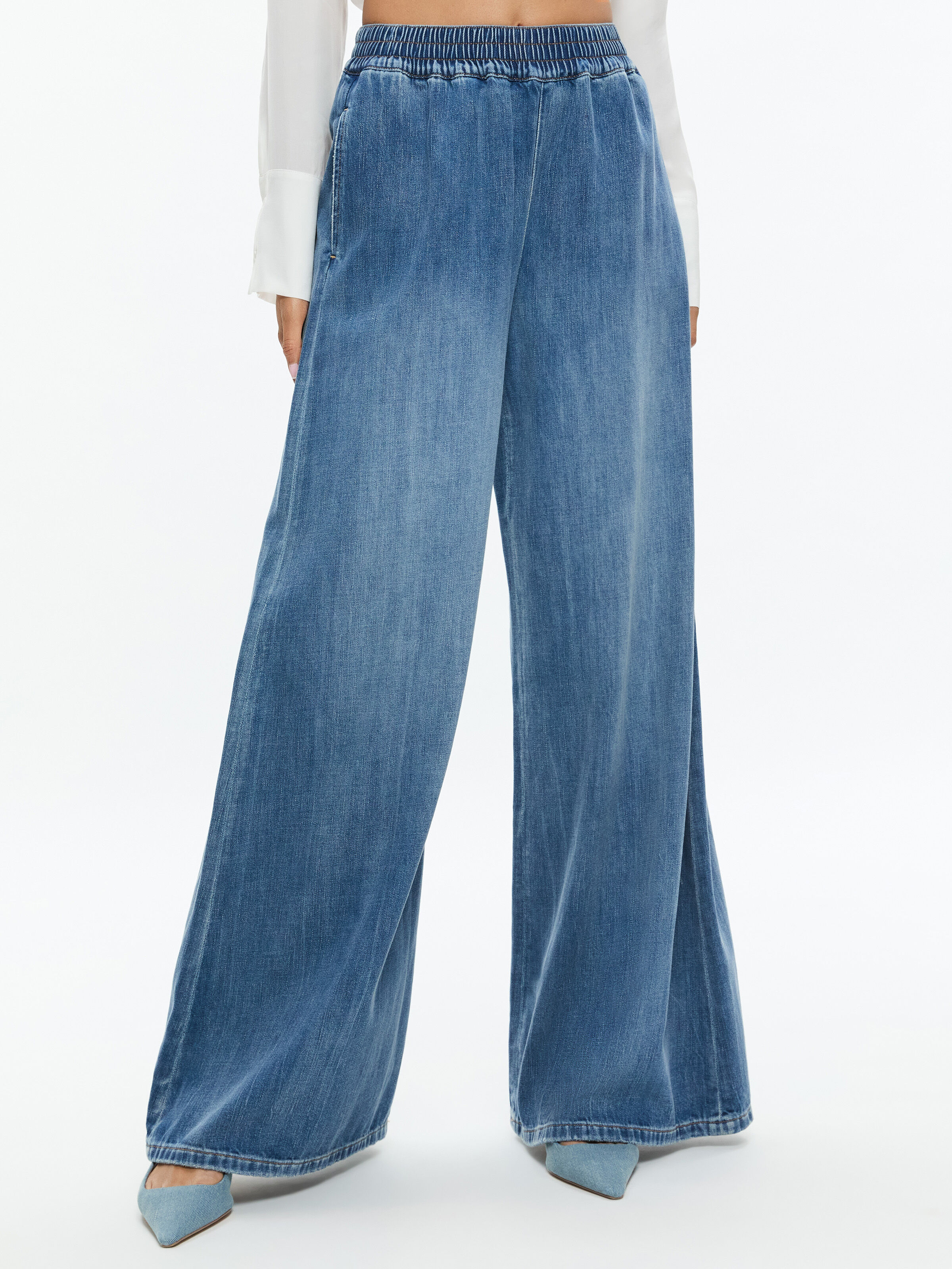 Kenley Denim Palazzo Pant In Brooklyn Blue | Alice + Olivia