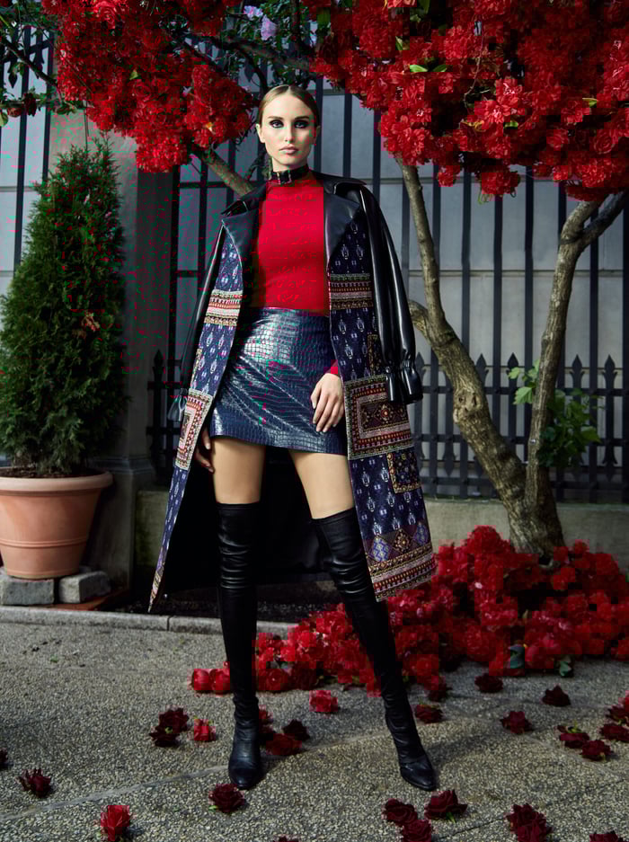 ELANA VEGAN MINI SKIRT - NAVY image 6 - Alice And Olivia