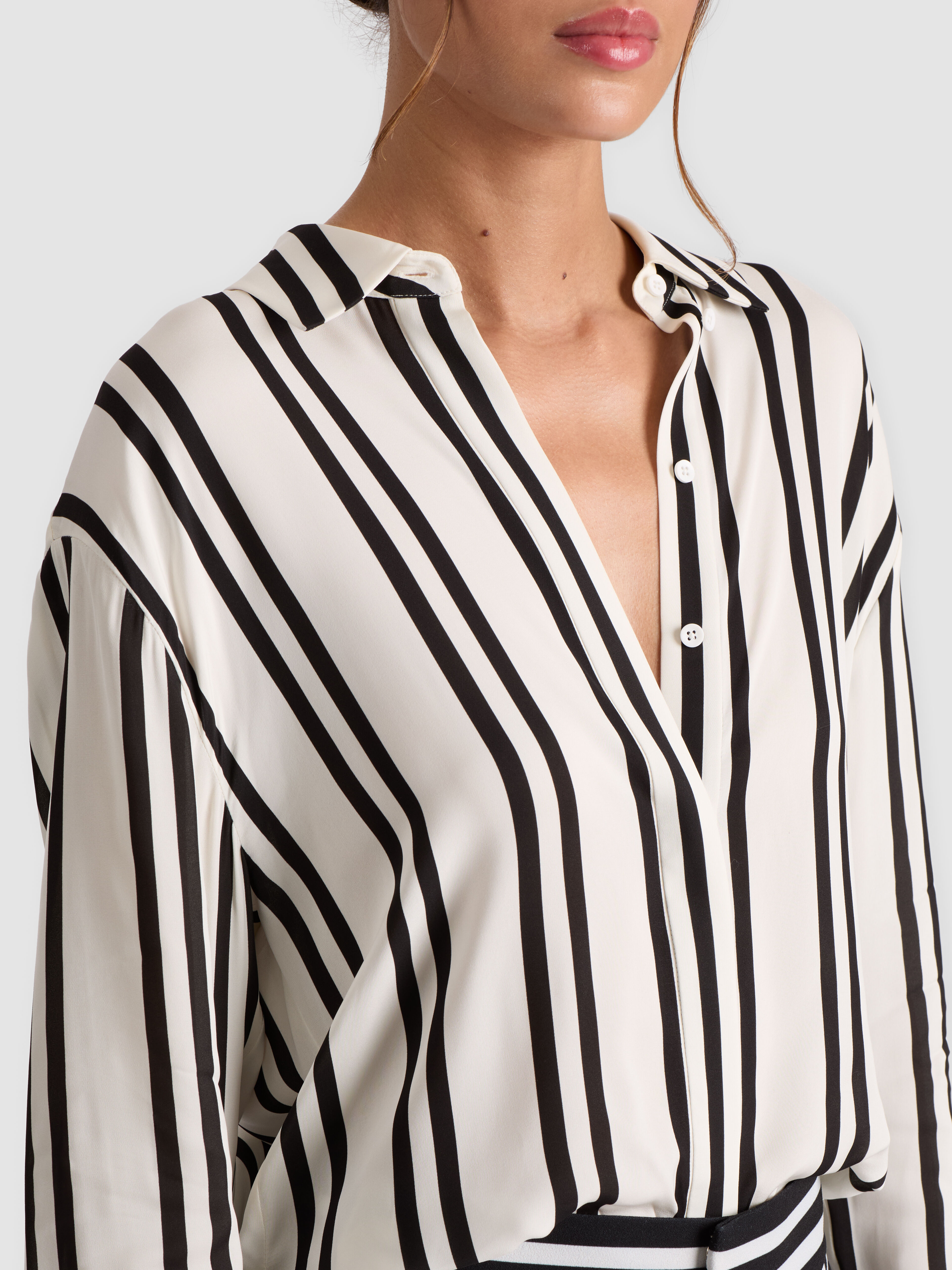 Women's Designer Tops | Alice + Olivia