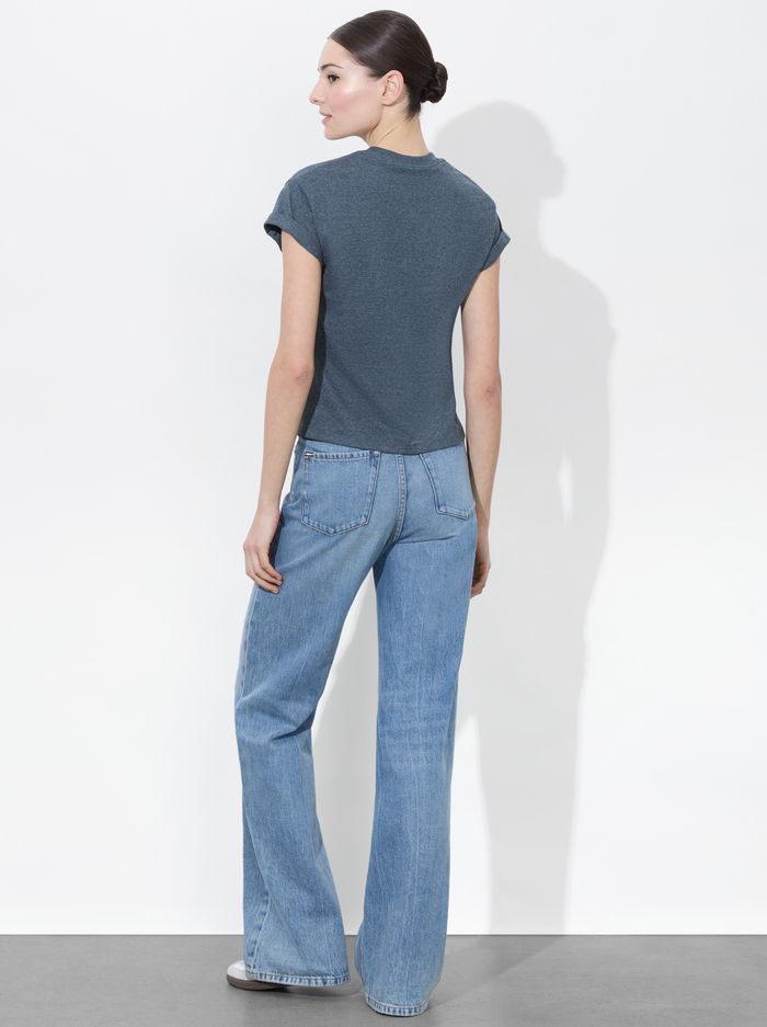 SHIRA TEE - CHARCOAL/WHITE image 2 - Alice And Olivia