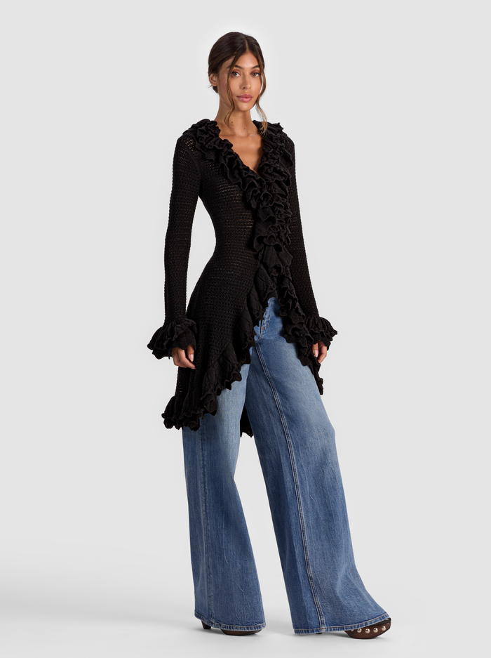 YARA RUFFLE CARDIGAN - BLACK image 4 - Alice And Olivia