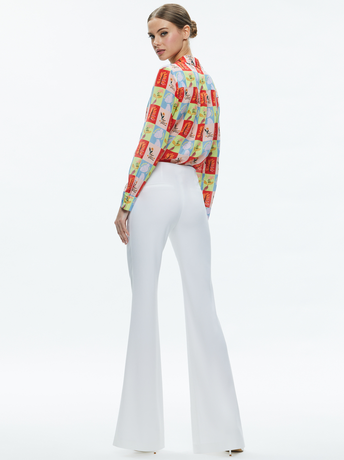 A+O X ORIS EDDU WILLA PLACKET TOP - WOMAN POWER image 2 - Alice And Olivia