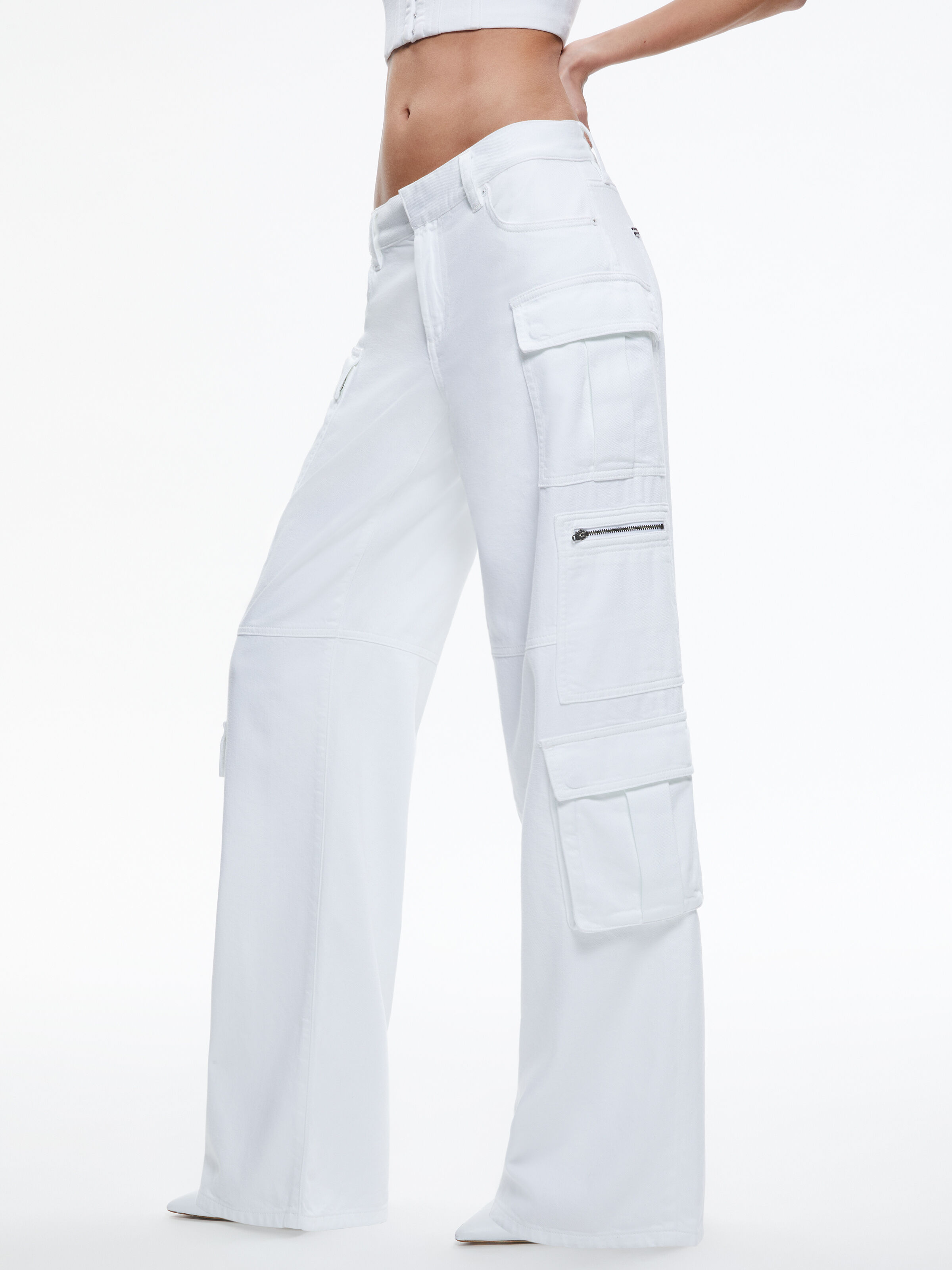 Cay Baggy Cargo Jeans In White Alice And Olivia