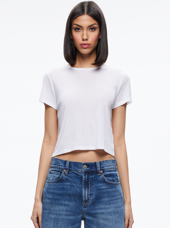 Cindy Classic Cropped Tee In White | Alice And Olivia