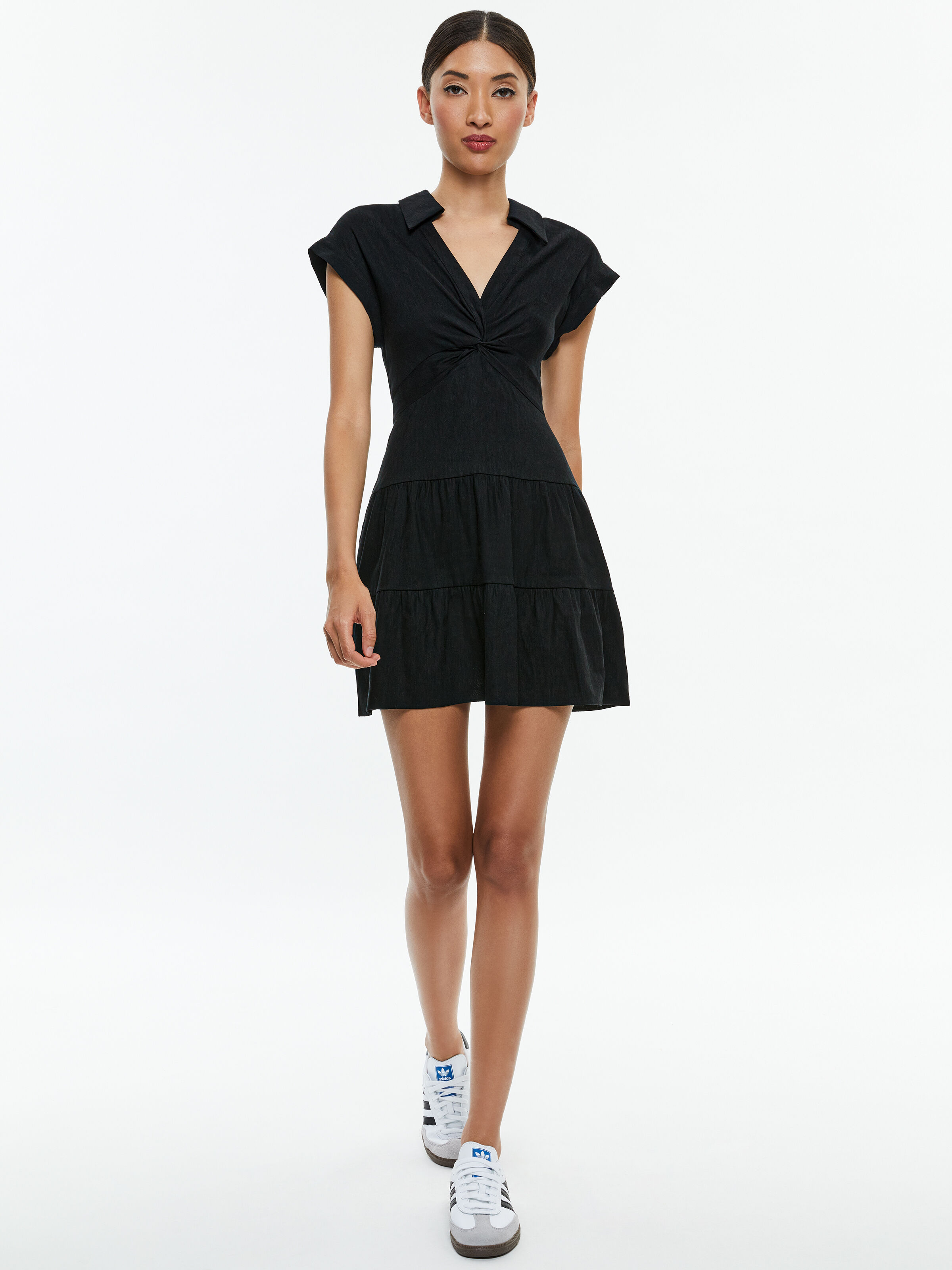 alice + olivia ブラックノースリーブミニワンピース 新品タグ付き】alice＋olivia☆ミニワンピ 黒 レディース スポーティ