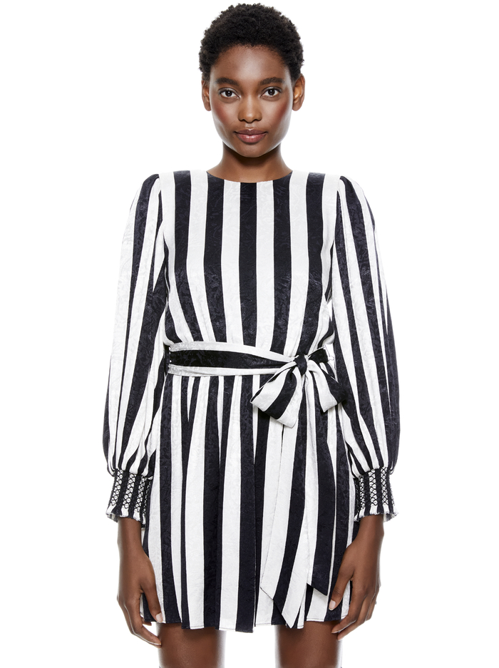 ESTEFANA MINI DRESS - EMPIRE STRIPE BLACK image 4 - Alice And Olivia