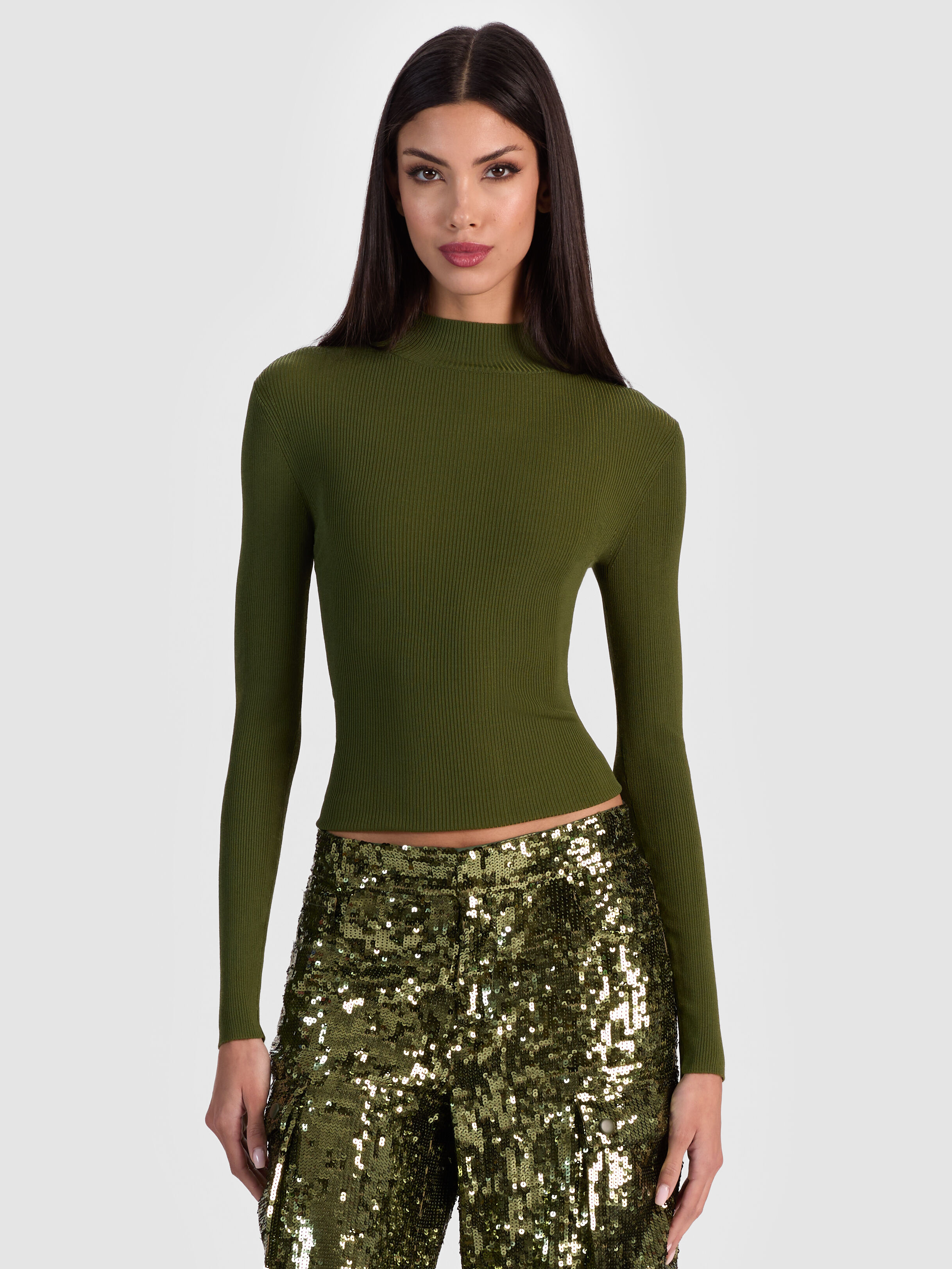 ROBERTA RIBBED TURTLENECK in DARK OLIVE | ALICE + OLIVIA