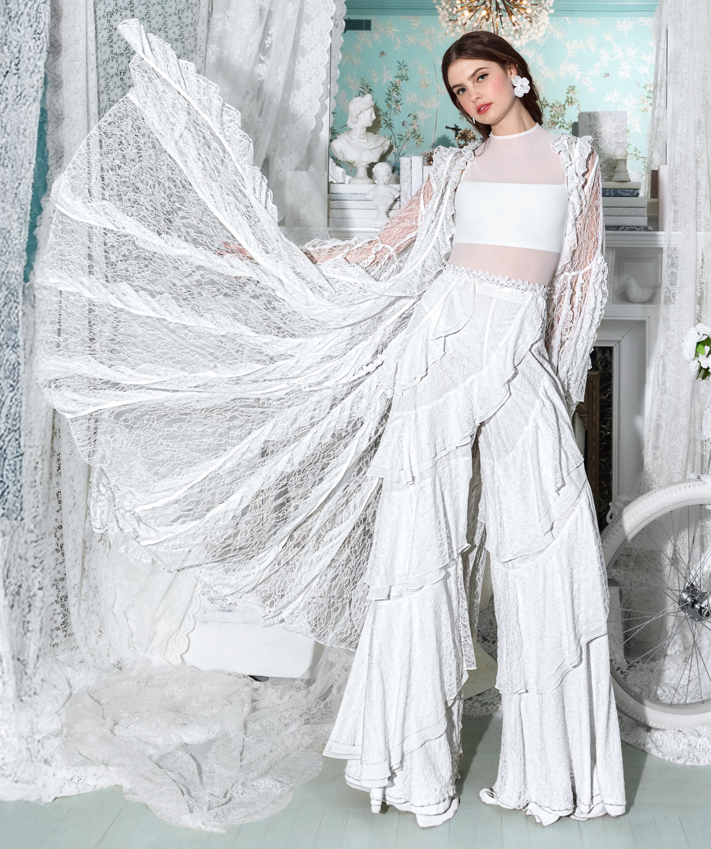 Modern Designer Women's Clothing & Accessories | Alice + Olivia