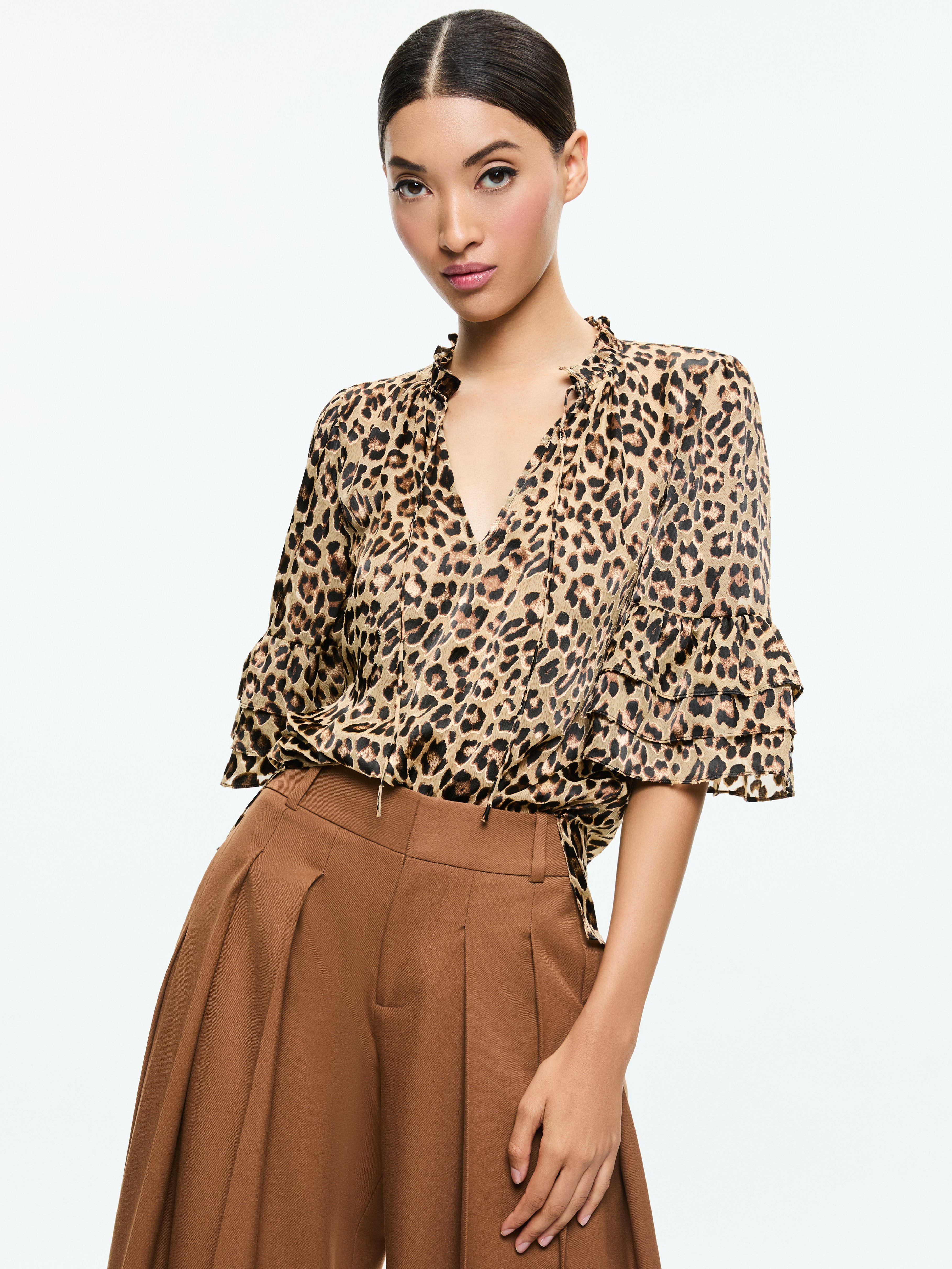 Alice And Olivia Julius Tiered Sleeve Tunic Top In Brown