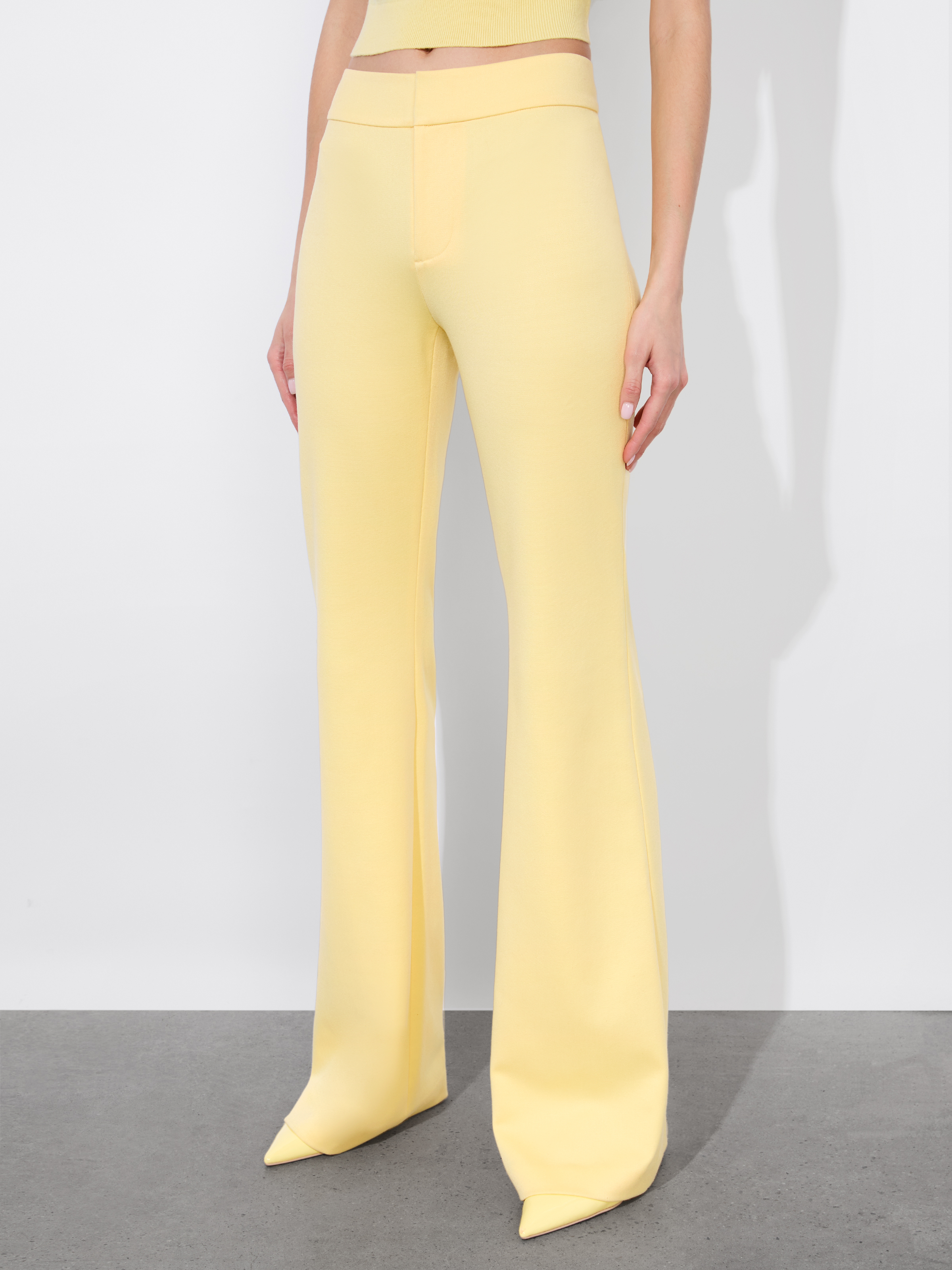 Alice And Olivia Andrew Pant In Butter
